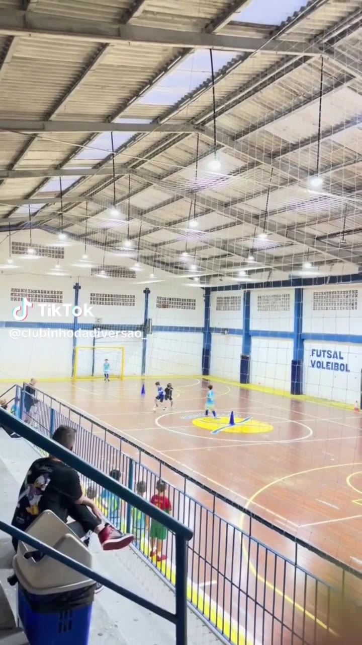 Este tem futuro no futebol.